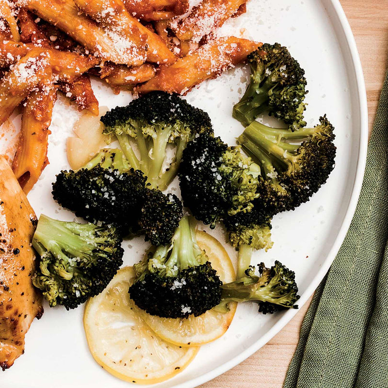 Herbed Chicken with Lemony Steamed Broccoli & Penne Marinara