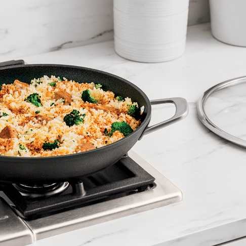 Cheesy Chicken and Broccoli Rice Casserole