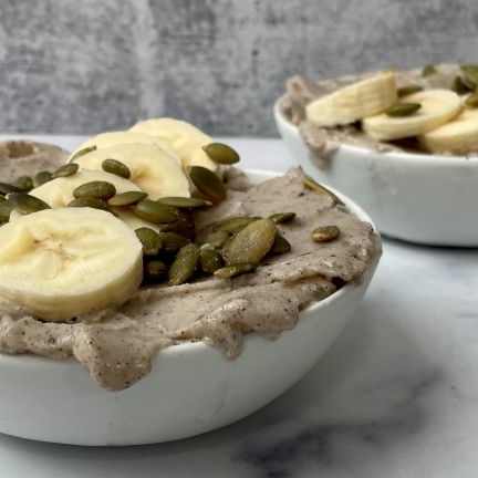 Easy Pitaya Pineapple Smoothie Bowl