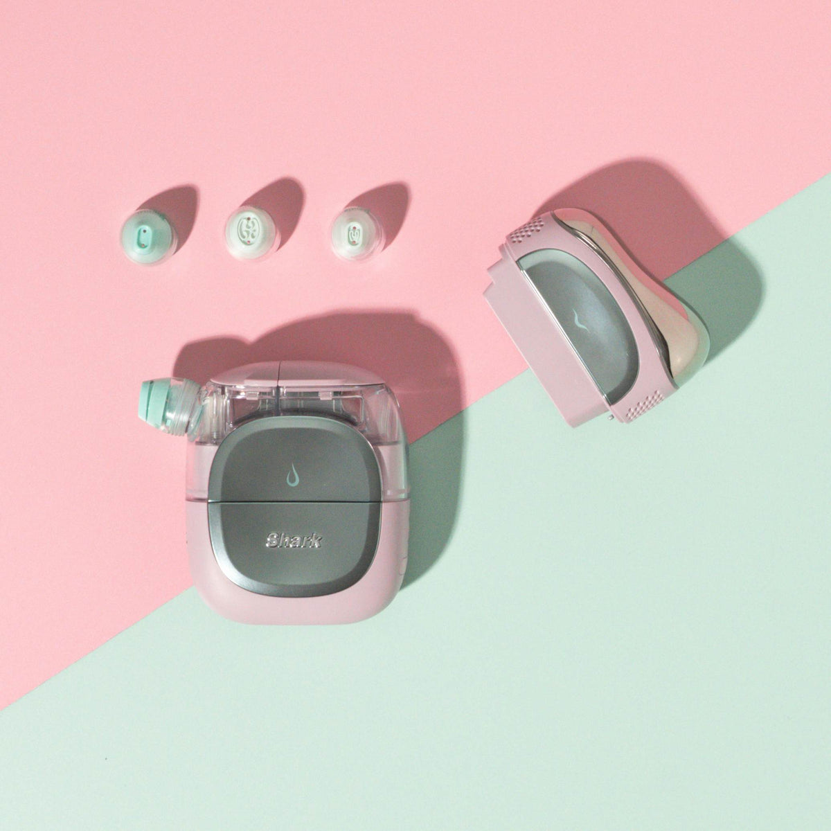 Shark FacialPro™ Glow & Depuffi™ At-Home Hydrating Facial System